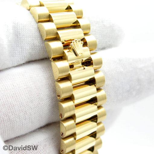 Rolex 228238 Day Date 40 18K Yellow Gold with Silver Roman Dial - Image 7