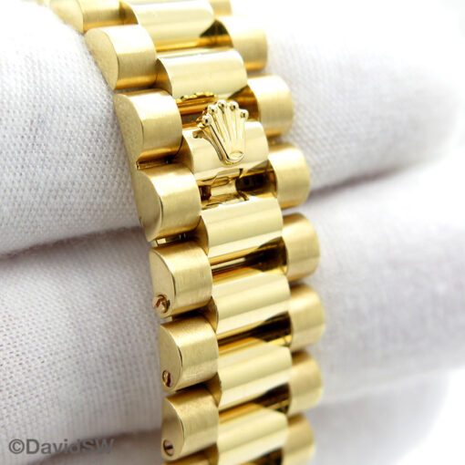 Rolex 118238 Day Date 18K Yellow Gold with Champagne Stick Dial on President - Image 7