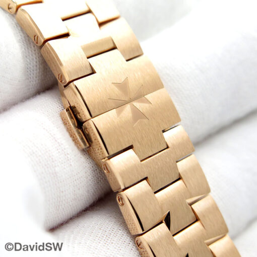 Vacheron Constantin 4520V Overseas 18K Rose Gold with Blue Dial Automatic (New Model) - Image 8
