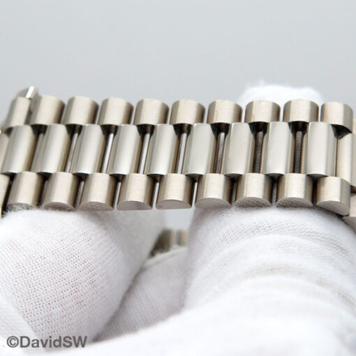 Rolex 228239 Day Date 18K White Gold with Olive Green Roman Dial - Image 6