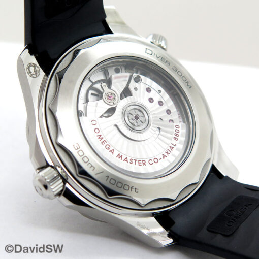 Omega Seamaster Diver 300m with Black Dial on Rubber Strap - Image 4