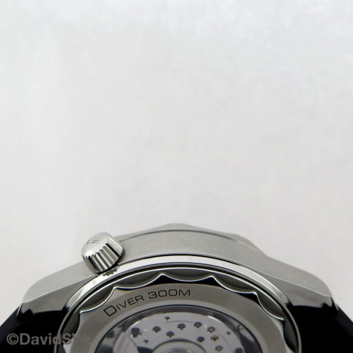 Omega Seamaster Diver 300m with Black Dial on Rubber Strap - Image 6