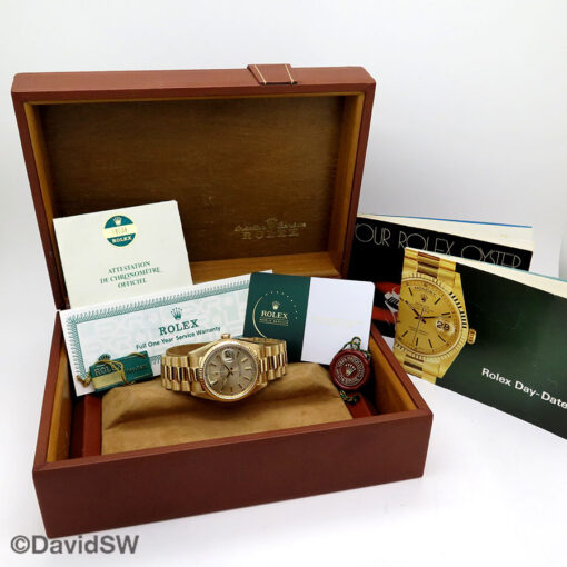 Rolex 18038 Day Date 18K Yellow Gold with Champagne Stick Dial - Image 2