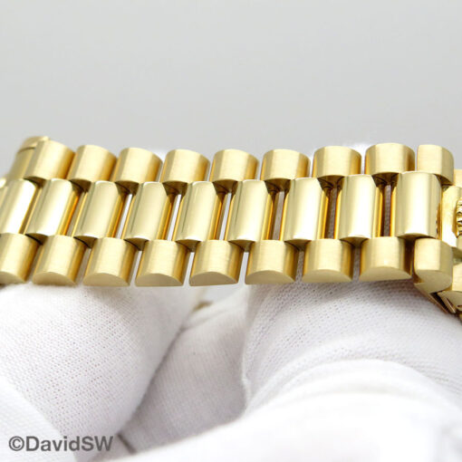 Rolex 18038 Day Date 18K Yellow Gold with Champagne Stick Dial - Image 12