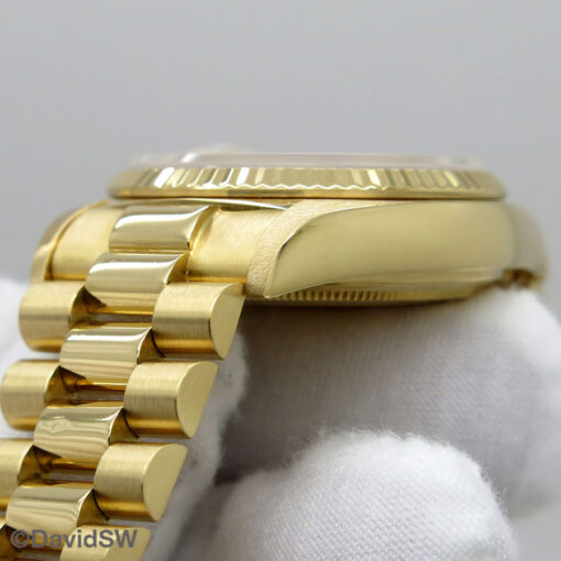 Rolex 18038 Day Date 18K Yellow Gold with Champagne Stick Dial - Image 6
