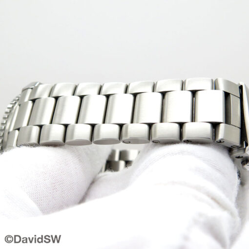 Omega Seamaster Planet Ocean 600m with Black Dial 44mm - Image 9
