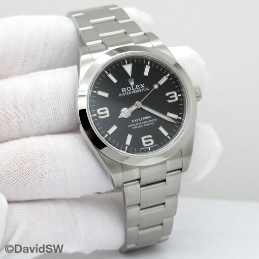 Rolex 214270 Explorer