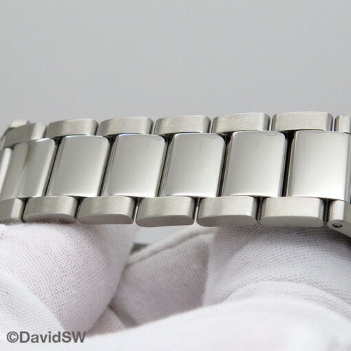 Glashutte SeaQ Original Automatic with Green Dial on Bracelet - Image 9
