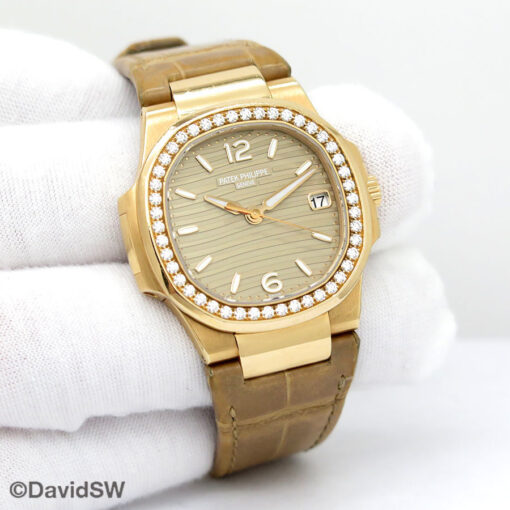 Patek Philippe 7010R Nautilus Ladies 18K Rose Gold