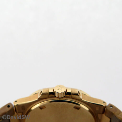 Patek Philippe 7010R Nautilus Ladies 18K Rose Gold - Image 4
