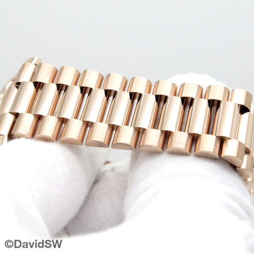 Rolex 228235 Day Date 40 18K Rose Gold with Olive Green Dial - Image 6