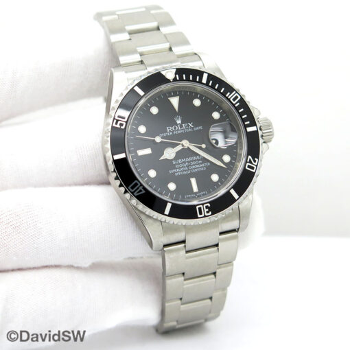 Rolex 16610LN Submariner (New Old Stock)