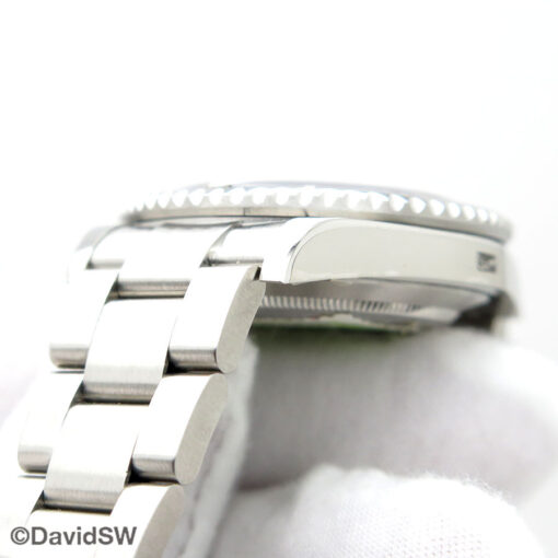 Rolex 16610LN Submariner (New Old Stock) - Image 8