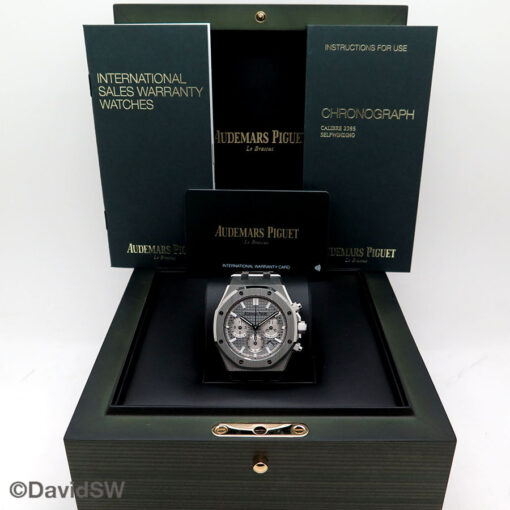 Audemars Piguet 26715ST Royal Oak Chronograph with Grey Dial - Image 2