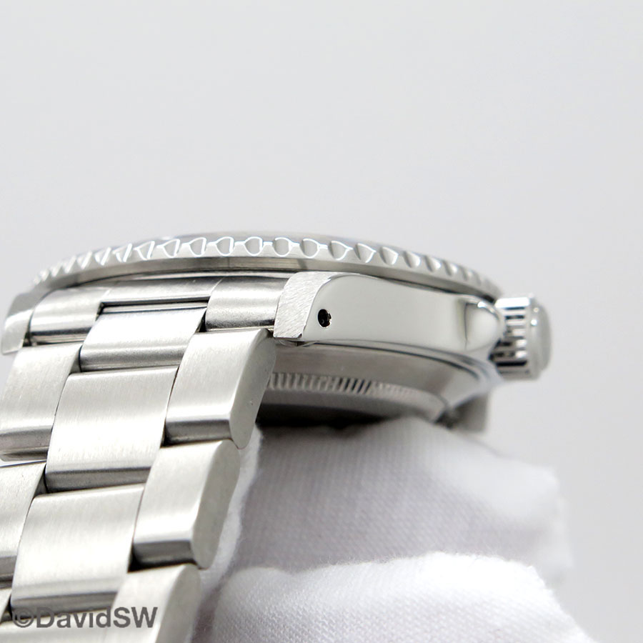 Rolex 16610LN Submariner - Image 8