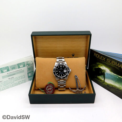 Rolex 16610LN Submariner - Image 2