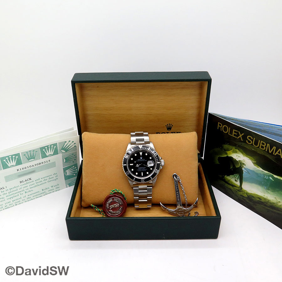 Rolex 16610LN Submariner - Image 2