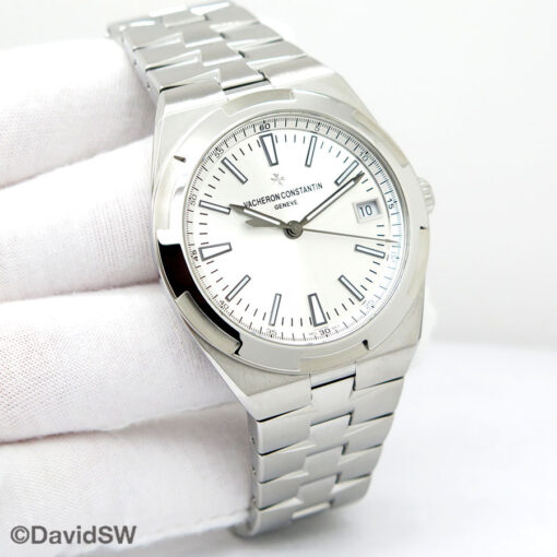 Vacheron Constantin 4500V Overseas Automatic with Silver Dial