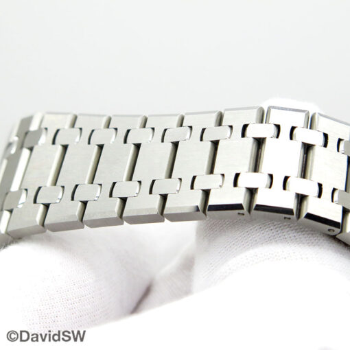 Audemars Piguet 15500ST Royal Oak with Silver Dial - Image 7