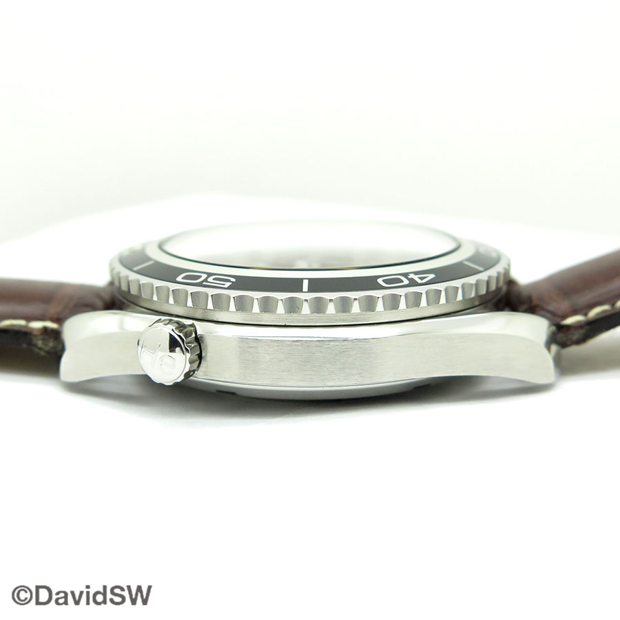 Omega 2900.50.37 Seamaster Planet Ocean 600m XL with Black Dial on Leather - Image 6