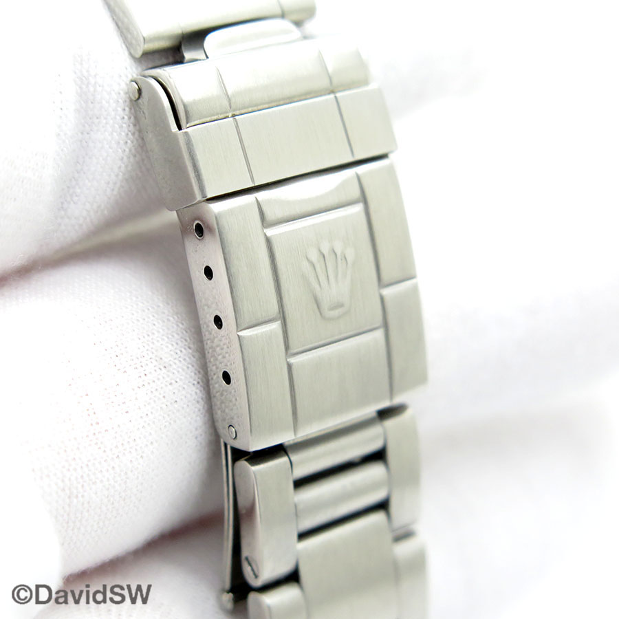 Rolex 16710 GMT Master II with Red/Black Bezel - Image 11