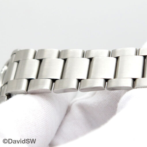 Rolex 16710 GMT Master II with Red/Black Bezel - Image 12