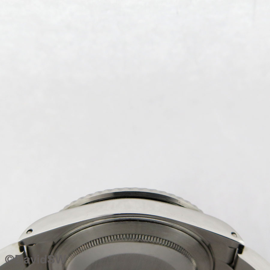 Rolex 16710 GMT Master II with Red/Black Bezel - Image 5