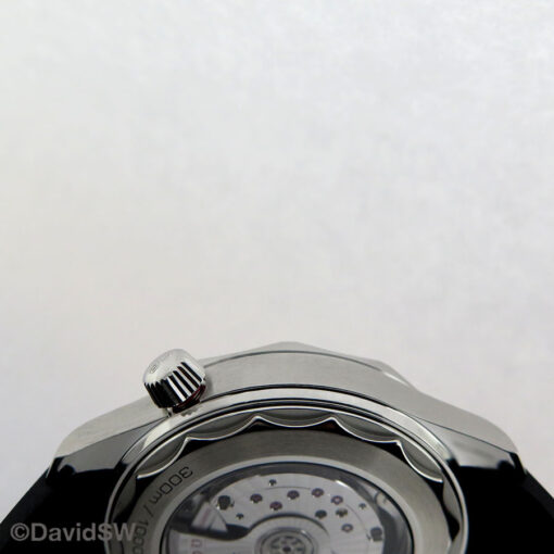 Omega Seamaster Diver 300m with White Dial on Rubber Strap - Image 6
