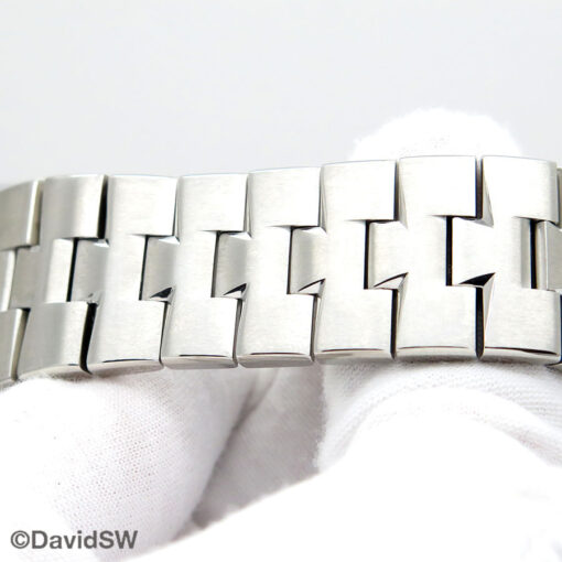 Vacheron Constantin 5500V Overseas Chronograph with Silver Dial - Image 7