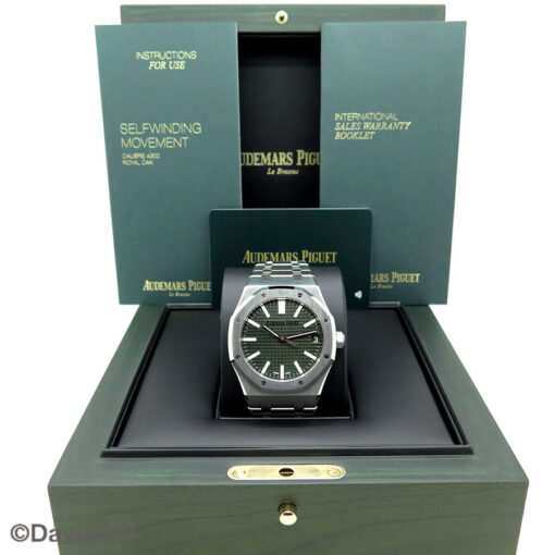 Alternative view of Audemars Piguet 15510ST Royal Oak 50th Anniversary Edition with Green Dial