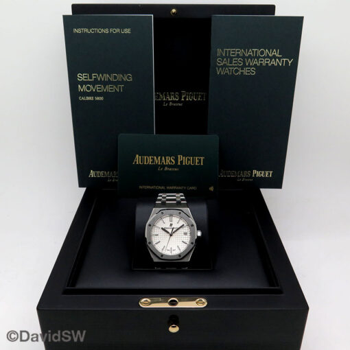 Alternative view of Audemars Piguet 77350ST Royal Oak 34mm Automatic with Silver Dial