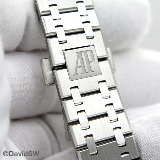 Audemars Piguet 77350ST Royal Oak 34mm Automatic with Silver Dial - Image 8