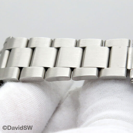 Rolex 16710 GMT Master II with Red/Black Bezel - Image 12