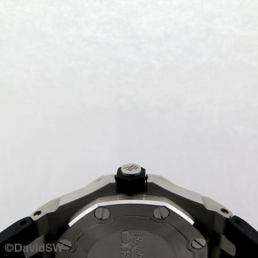 Audemars Piguet 15703ST Royal Oak Offshore Diver with Black Dial - Image 5