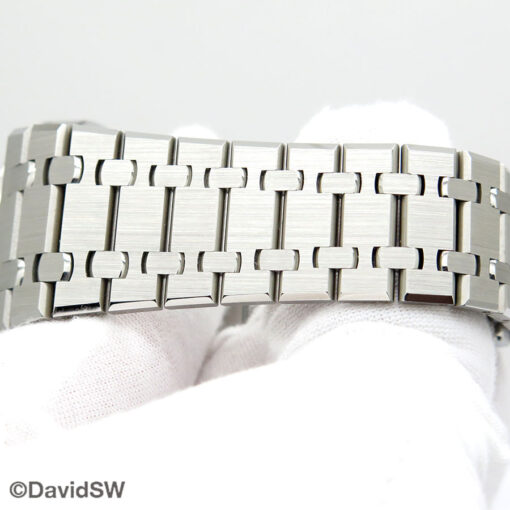 Audemars Piguet 15510ST Royal Oak with Ruthenium Dial - Image 7