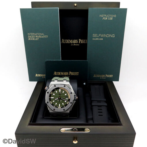 Alternative view of Audemars Piguet 15720ST Royal Oak Offshore Diver with Khaki Green Dial