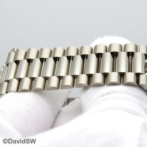 Rolex 228239 Day Date 18K White Gold with Olive Green Roman Dial - Image 8