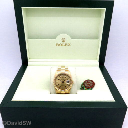 Rolex 18238 Day Date 18K Yellow Gold with Champagne Stick Dial - Image 2