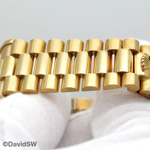 Rolex 18238 Day Date 18K Yellow Gold with Champagne Stick Dial - Image 9