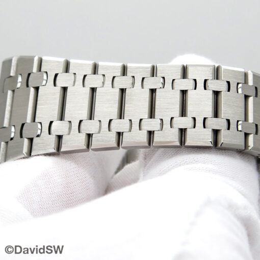 Audemars Piguet 26331ST Royal Oak Chronograph with Silver Dial - Image 7