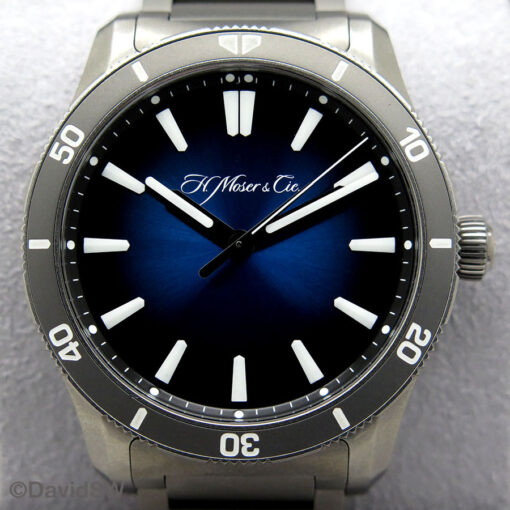 H. Moser & Cie Pioneer Centre Seconds Funky Blue Limited Edition - Image 3