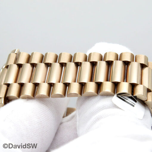 Rolex 228235 Day Date 40 18K Rose Gold with Sundust Diamond Baguette Dial - Image 6