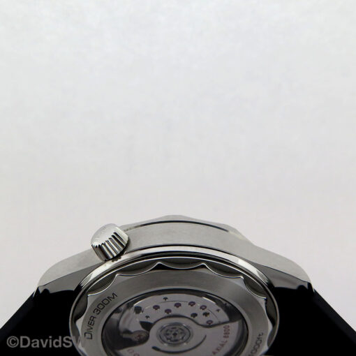 Omega Seamaster Diver 300m with White Dial on Rubber Strap - Image 6