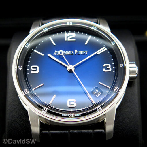 Audemars Piguet 15210BC Code 11.59 Automatic 18K White Gold with Blue Dial - Image 3