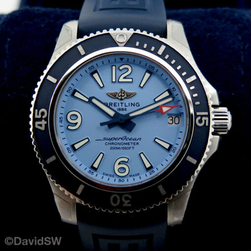 Breitling A17316 SuperOcean 36 Automatic with Blue Dial - Image 4