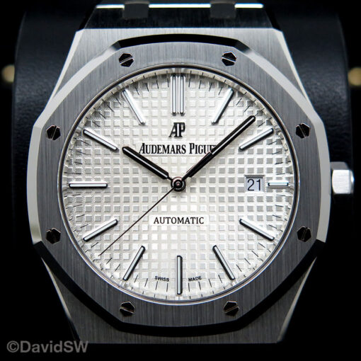 Audemars Piguet 15400ST Royal Oak with Silver Dial - Image 3