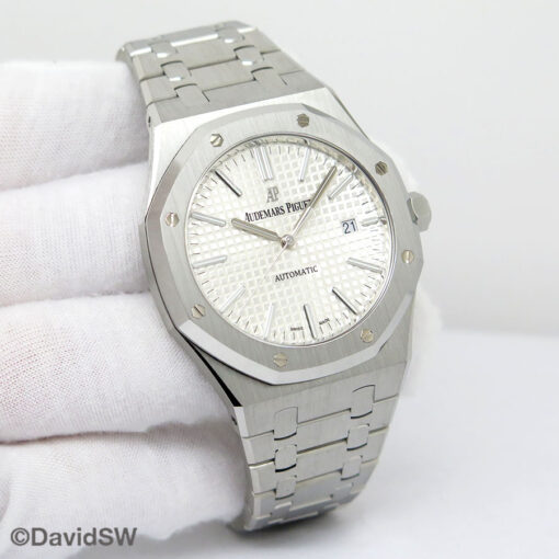 Audemars Piguet 15400ST Royal Oak with Silver Dial