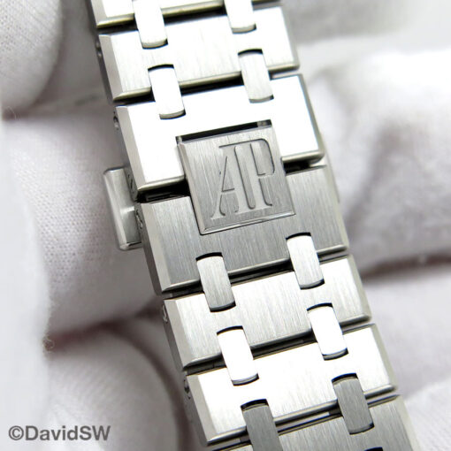 Audemars Piguet 15400ST Royal Oak with Silver Dial - Image 8