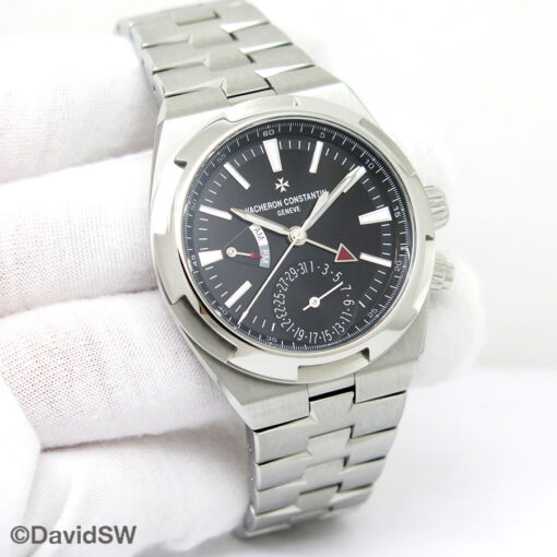 Vacheron Constantin 7900V Overseas Dual Time with Black Dial