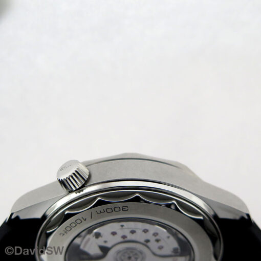 Omega Seamaster Diver 300m with White Dial on Rubber Strap - Image 6